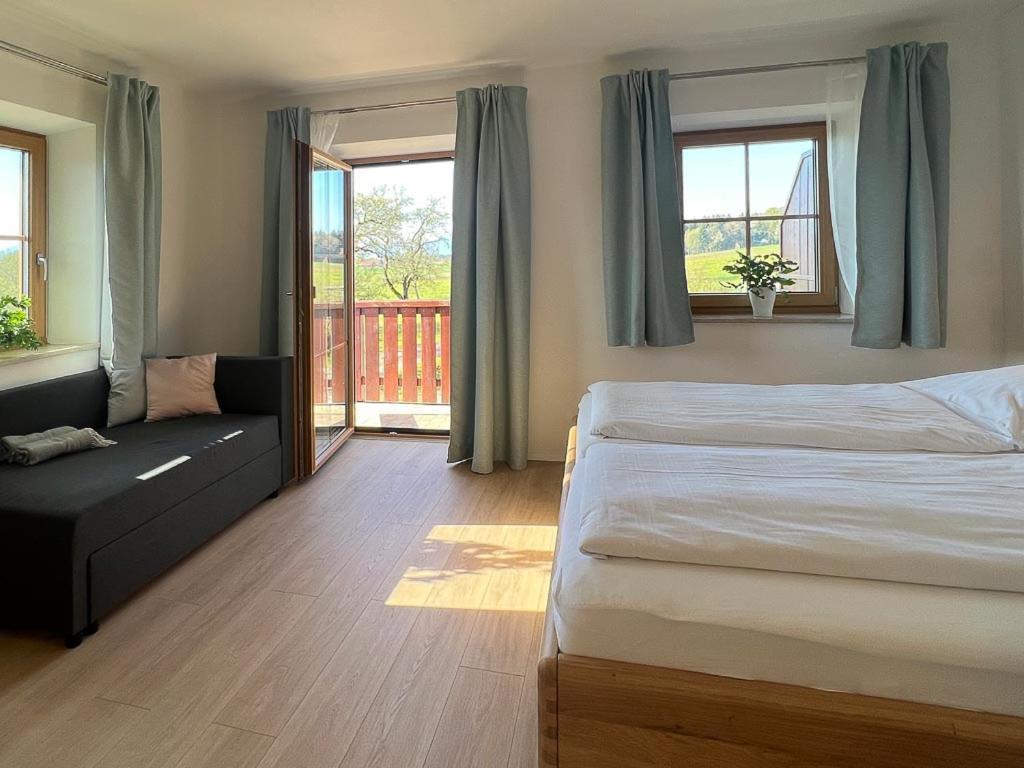 Ferienwohnungen Loisenhof Gstadt am Chiemsee Εξωτερικό φωτογραφία